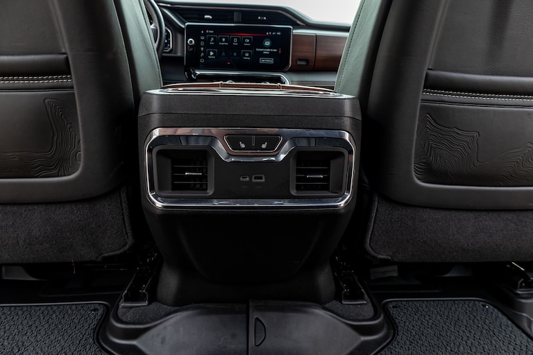 Gallery image 44 for GMC Sierra Denali Ultimate